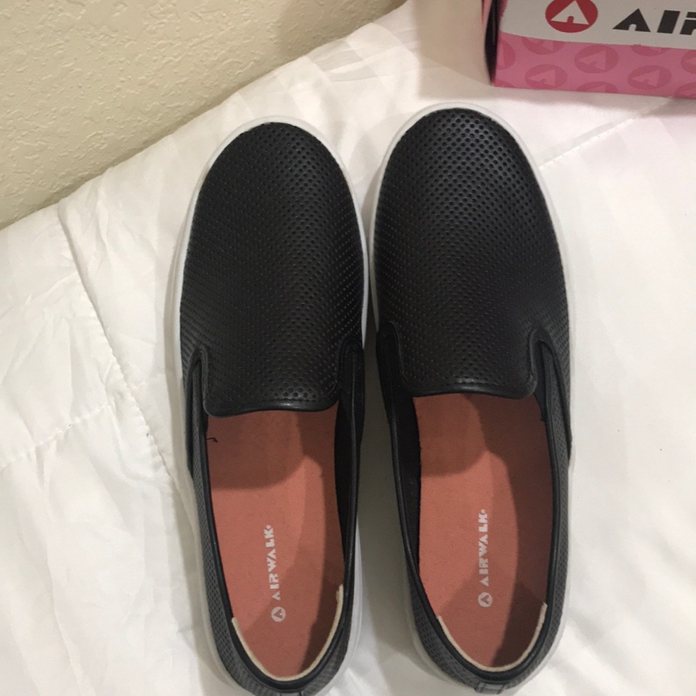 AirWalk black slip on sneakers. 7